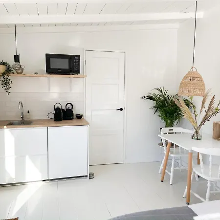 Dom wakacyjny Little Beach House Zandvoort